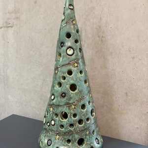 Ilse Scholten - Levensboom, aardewerk patina groen